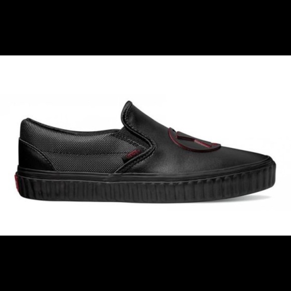 VANS MARVEL Slip-On shoes BLACK Super Hero Fun - Picture 3 of 9